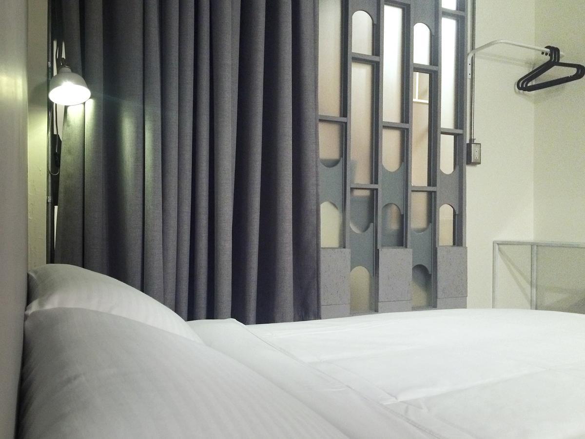 Tainan Gu Hostel Екстериор снимка