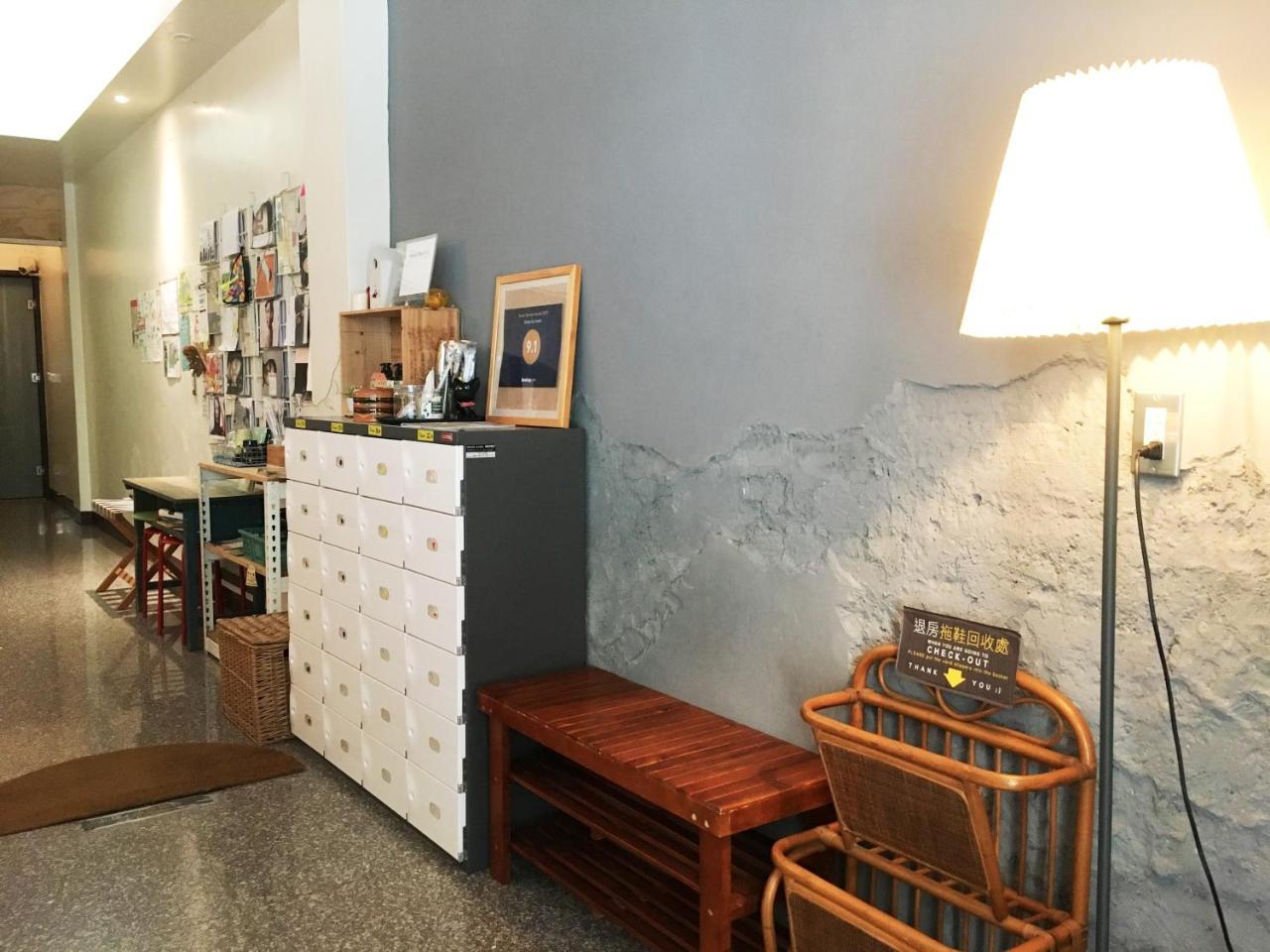Tainan Gu Hostel Екстериор снимка